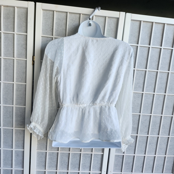 Abercrombie & Fitch Elegant White Women's Top - Picture 4 of 7